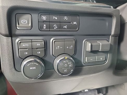 New 2026 Chevrolet Suburban Premier w/ Sun And Tow Package image 20