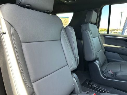 New 2026 Chevrolet Suburban Z71 w/ Z71 Off-Road Package AWD/4WD image 29