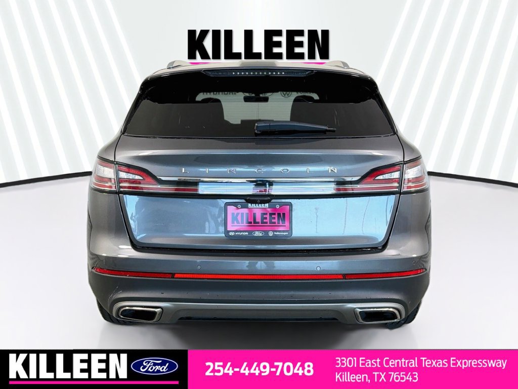 Used 2022 Lincoln Nautilus FWD w/ Premium Package image 8