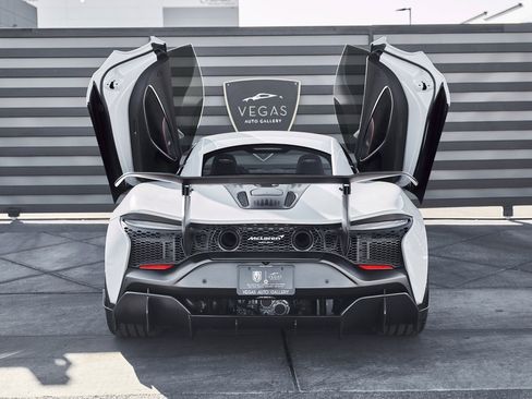 Used 2023 McLaren Artura image 28