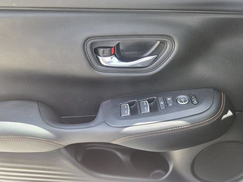 Certified 2025 Honda HR-V Sport image 27