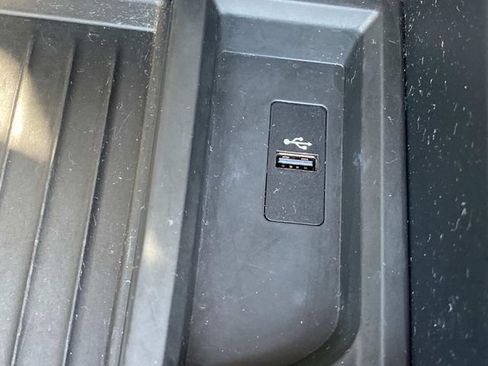 Used 2018 BMW M3 RWD image 27