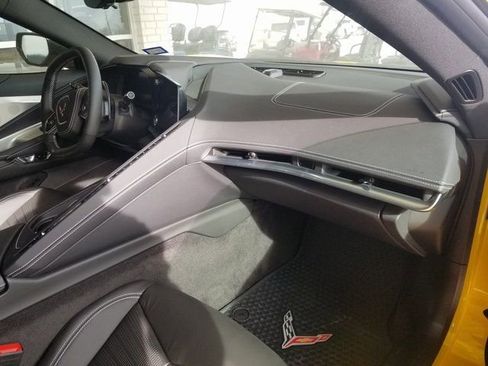 Used 2025 Chevrolet Corvette Stingray Preferred Cpe w/ Z51 Performance Package image 12