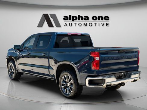 Used 2023 Chevrolet Silverado 1500 LT AWD/4WD image 10