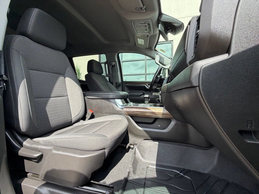 Used 2024 Chevrolet Silverado 1500 RST w/ Max Trailering Package AWD/4WD image 19