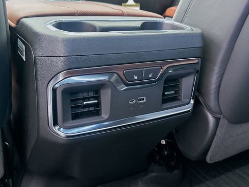 New 2026 GMC Sierra 2500 Denali Ultimate AWD/4WD image 27