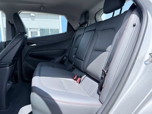 Used 2019 Chevrolet Bolt Premier w/ Infotainment Package FWD image 14
