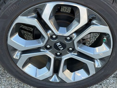 Used 2021 Kia Soul X-Line FWD image 41