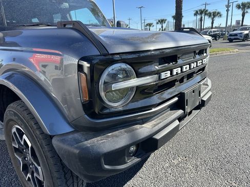 Used 2023 Ford Bronco Outer Banks image 9
