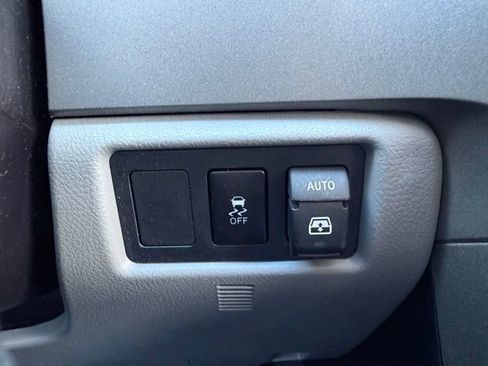 Used 2017 Toyota Sequoia Limited w/ Safety & Convenience Package AWD/4WD image 24