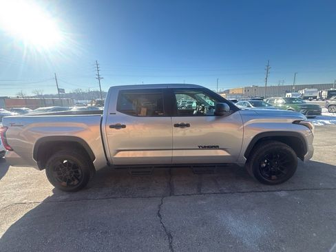 Used 2024 Toyota Tundra SR5 image 5