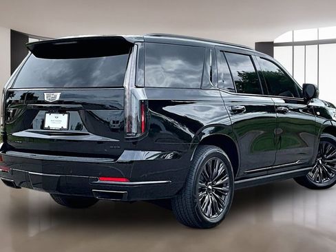 Used 2025 Cadillac Escalade Sport Platinum AWD/4WD image 2