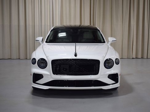 New 2025 Bentley Flying Spur Plug-In Hybrid image 9