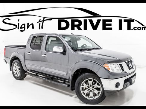 Used 2019 Nissan Frontier SL RWD image 1
