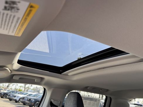 New 2026 Ford Maverick XLT image 18