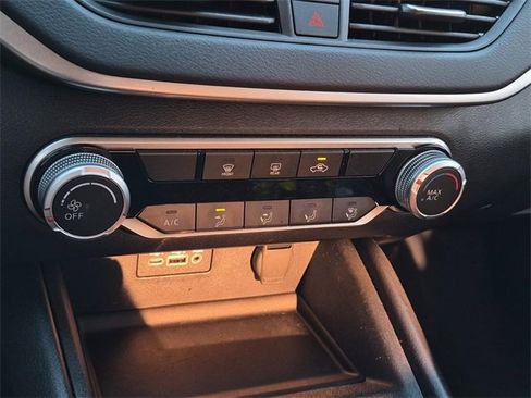 Certified 2020 Nissan Altima 2.5 S image 32