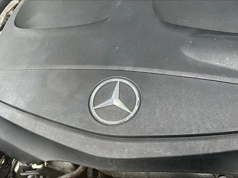 Used 2018 Mercedes-Benz GLA 250 4MATIC image 30