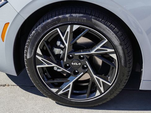 Used 2025 Kia K5 GT-Line w/ GT-Line Premium Package image 12