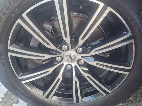 Used 2018 Volvo XC60 T5 Inscription image 41