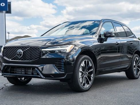 New 2026 Volvo XC60 T8 Plus w/ Protection Package Premier image 3