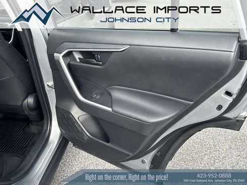 Used 2024 Toyota RAV4 LE AWD/4WD image 37