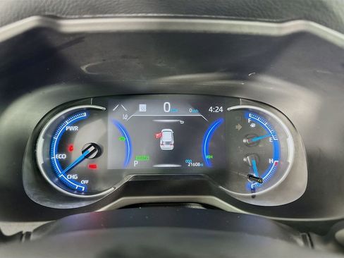 Used 2025 Toyota RAV4 XLE AWD/4WD image 16