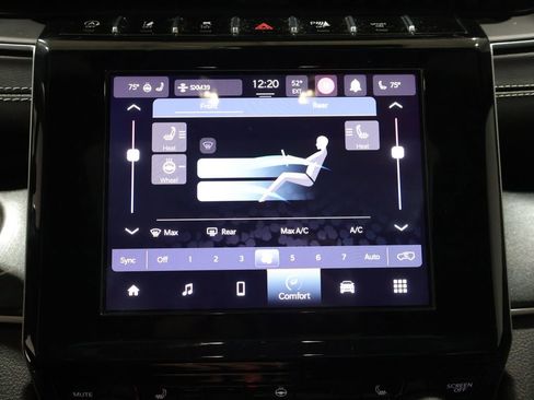 Used 2023 Jeep Grand Cherokee L Laredo image 33