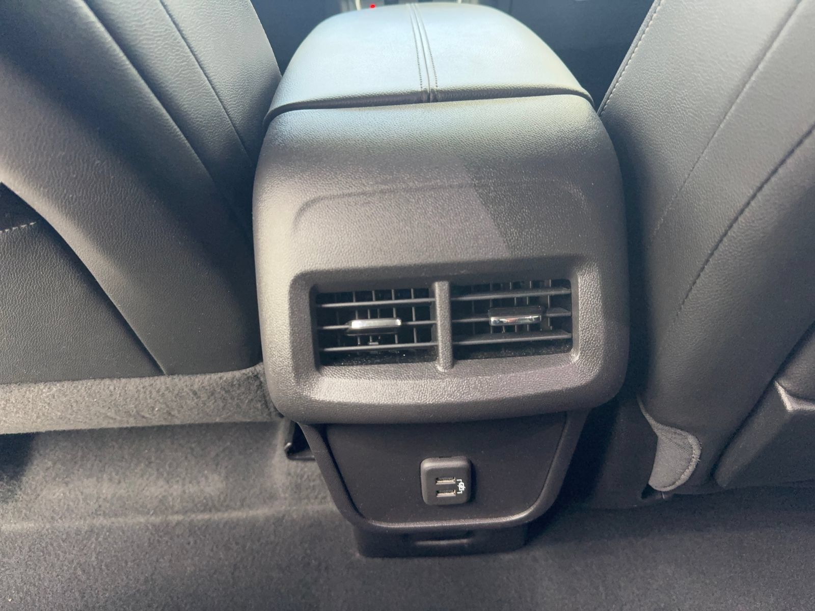 Used 2024 GMC Terrain SLT FWD image 54