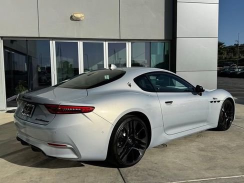 Used 2025 Maserati GranTurismo Folgore image 7