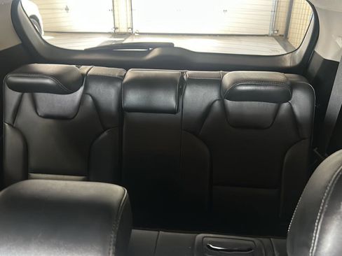 Used 2023 Kia Telluride LX FWD image 14