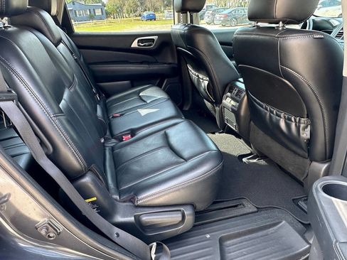 Used 2014 Nissan Pathfinder SL w/ SL Tech Package image 9