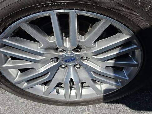 Used 2024 Ford Expedition Max Platinum RWD image 8