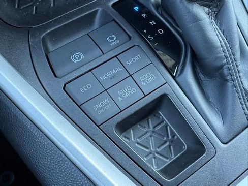 Certified 2025 Toyota RAV4 XLE image 15