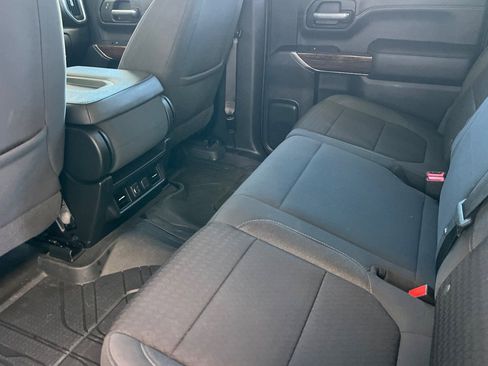 Used 2021 GMC Sierra 1500 SLE image 9