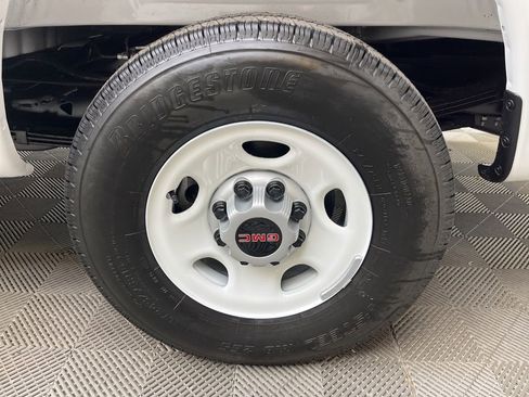 New 2026 GMC Savana 2500 Work Van w/ Driver Convenience Package image 4