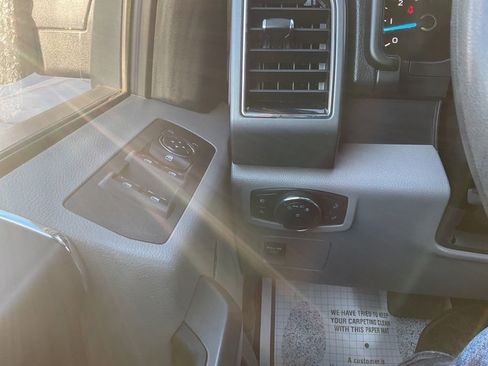 Used 2020 Ford F150 XLT image 17