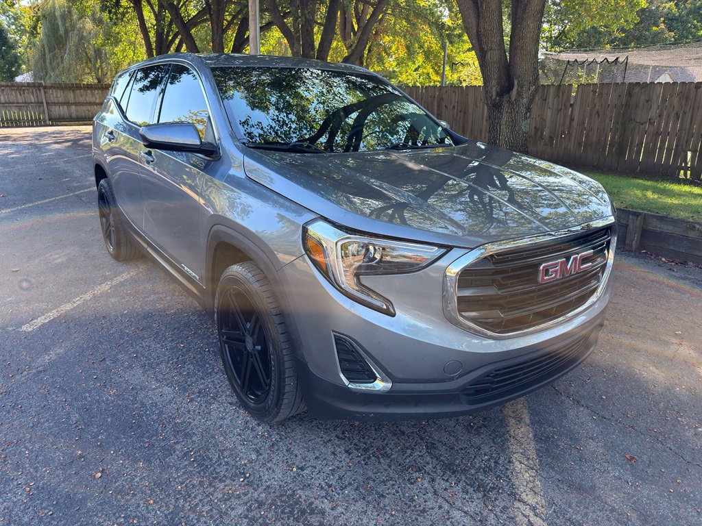 Used 2020 GMC Terrain SLE FWD image 2