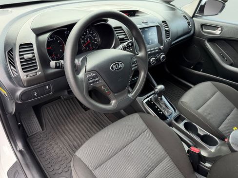Used 2017 Kia Forte LX w/ Option Group 020 image 13