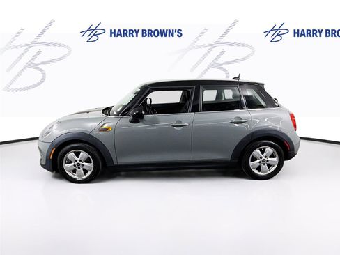 Used 2016 MINI Cooper 4-Door Hardtop image 24