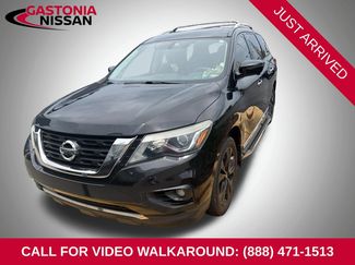 Used 2017 Nissan Pathfinder Platinum w/ Midnight Edition Package AWD/4WD video 1