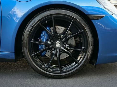 Used 2017 Porsche 911 Carrera image 12