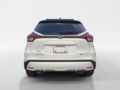 Certified 2023 Nissan Kicks SR w/ SR Premium Package image 5