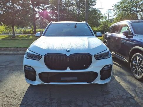 Used 2021 BMW X5 xDrive40i w/ M Sport Package AWD/4WD image 3