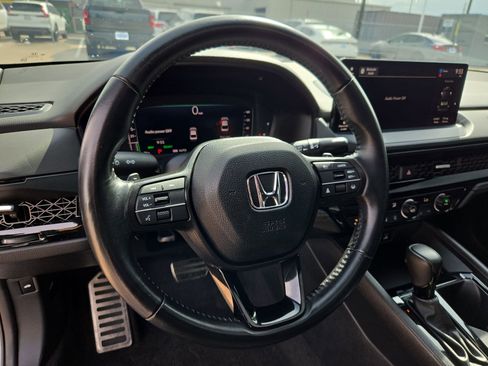 Used 2023 Honda Accord Sport image 16
