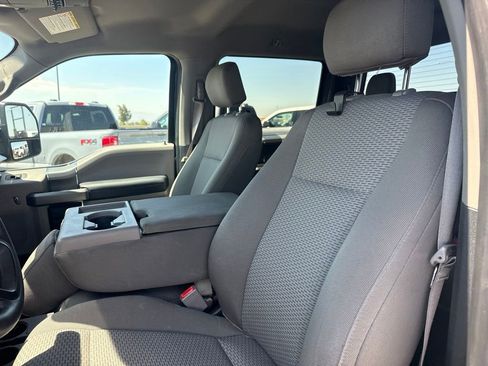 Used 2019 Ford F250 XLT w/ XLT Premium Package AWD/4WD image 7