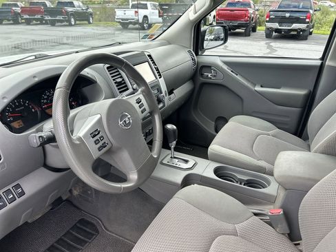 Used 2020 Nissan Frontier SV AWD/4WD image 24