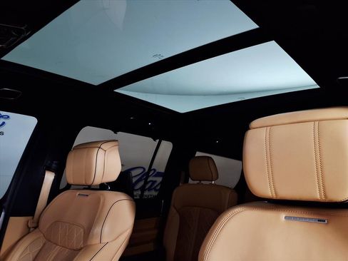 Used 2022 Jeep Grand Wagoneer Series III w/ Rear Seat Video Group 1 image 14