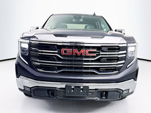 Used 2023 GMC Sierra 1500 SLT w/ SLT Premium Package image 2