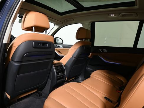 Used 2022 BMW X7 xDrive40i w/ Executive Package AWD/4WD image 7