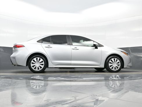 Used 2020 Toyota Corolla LE image 31